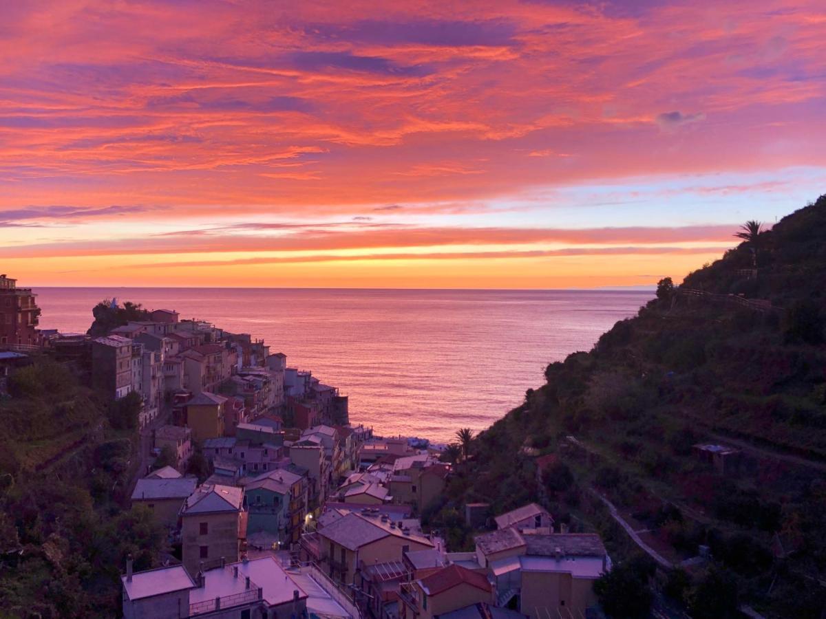 L' Attico Giallo Oro Di Giulia Manarola Exterior foto